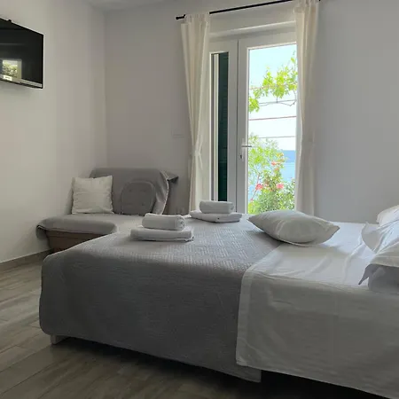 Tom Apartment *