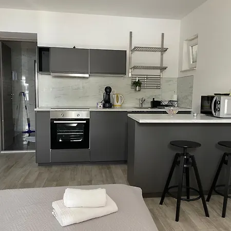 Apartment Tom *